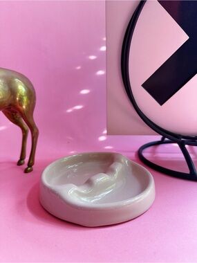 Heavy Vintage Dusty Pink Pottery Ashtray / Catchall